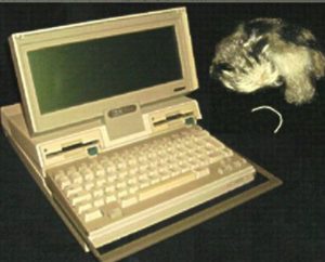 pierwszy laptop